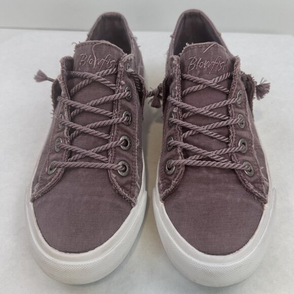 Blowfish Malibu Womens 8/8.5 Martina Faded Burgundy Distressed Canvas Sneakers - Picture 2 of 11